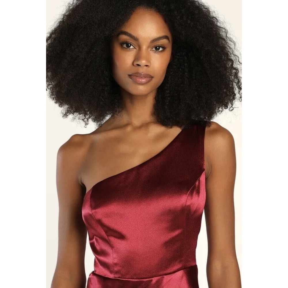 Lulus Alluring Arrival Red Satin One Shoulder Maxi Dress Womens 1X NWT $109 - Picture 3 of 16
